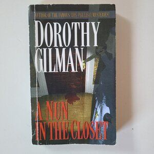 5/$12 Book A Nun in the Closet Dorothy Gilman Vintage Cozy Murder Mystery MMPB